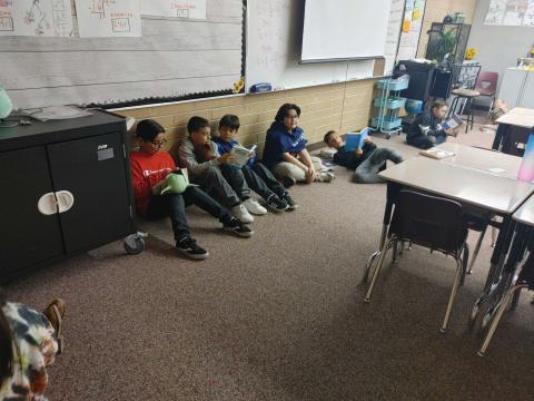 Ms. Webster's class reading their books