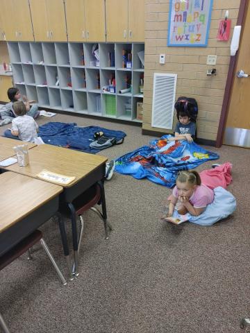 Mrs. Bird's class reading independently